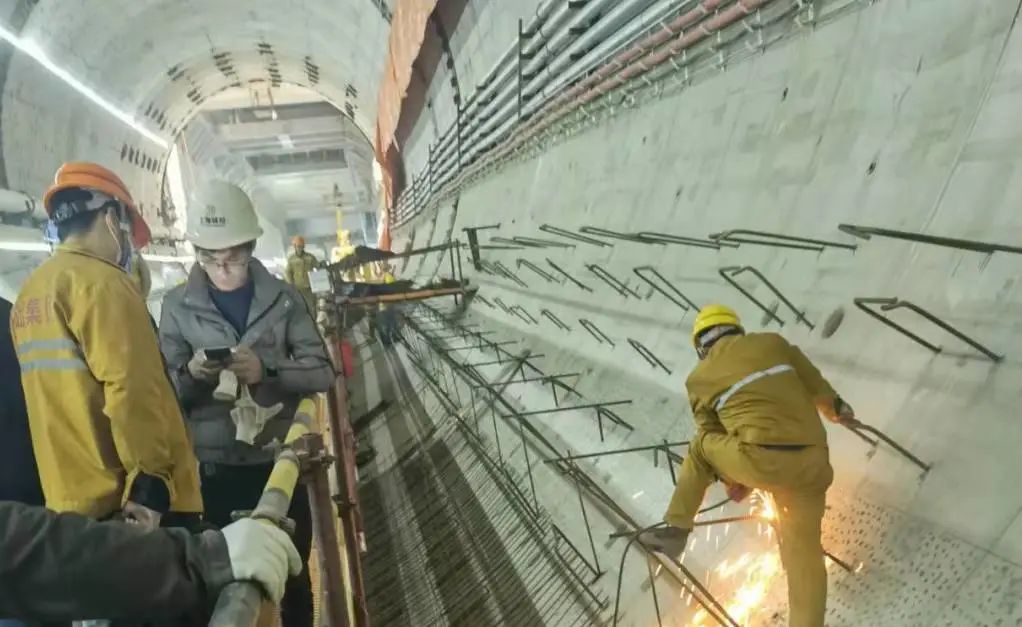 探究結構建筑中的配筋：超筋、少筋的影響性